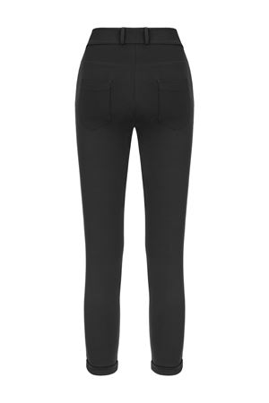 Havuç Kesim Siyah Pantolon